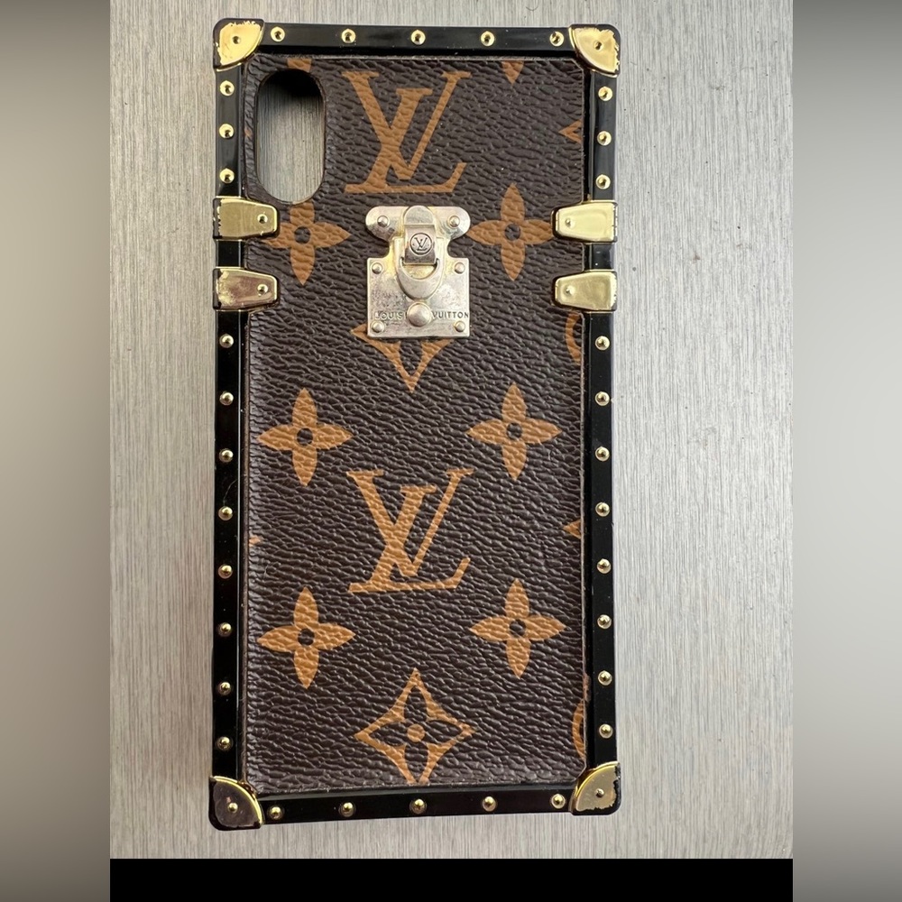 iPhone XS case